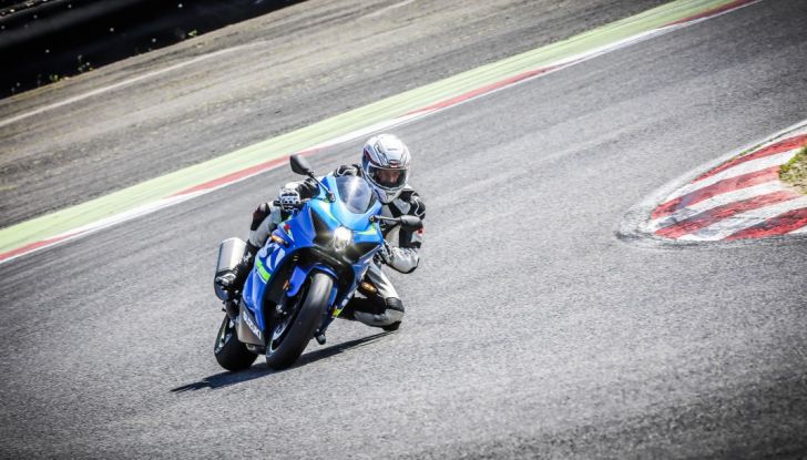 Prova in pista Suzuki GSX-R 1000 2017: il Ritorno del Re - Foto 15 di 24
