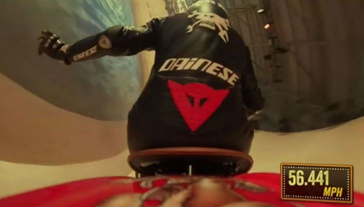 Guy Martin batte il record di velocità al Wall of Death 2016 - Foto 4 di 10