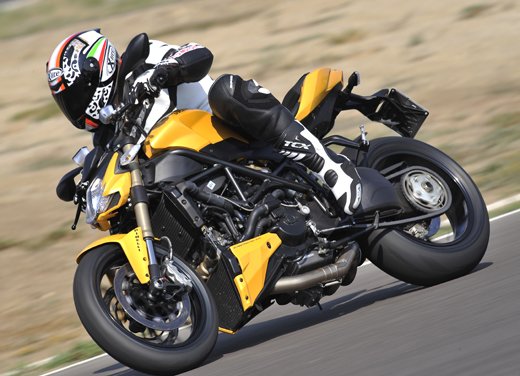 Ducati Streetfighter 1199 con motore Superquadro?