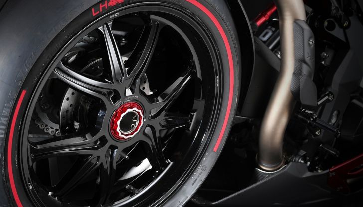 MV Agusta F4 LH44: migliorare la perfezione - Foto 40 di 40