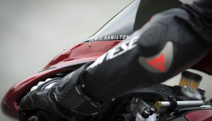MV Agusta F4 LH44: migliorare la perfezione - Foto 13 di 40
