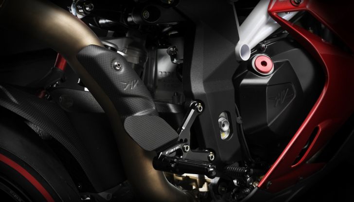 MV Agusta F4 LH44: migliorare la perfezione - Foto 36 di 40