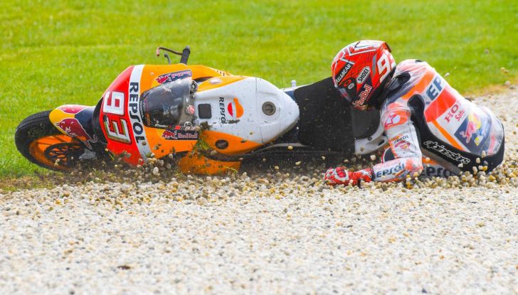 MotoGP, Marc Marquez insegna ai piloti: cadete per essere più forti - Foto 5 di 9