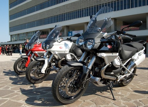 Mondo Moto Guzzi 09