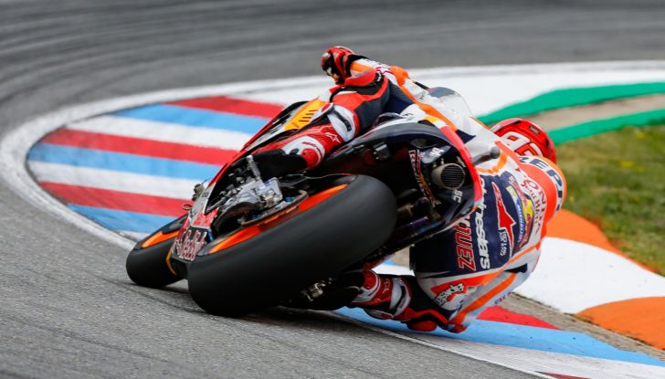 MotoGP 2019, GP della Repubblica Ceca: Quartararo in vetta nelle libere di Brno davanti a Marquez, Rossi nono - Foto 2 di 11