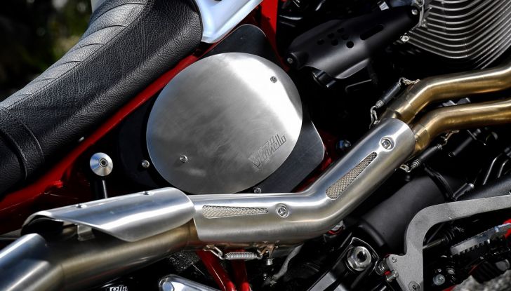 Prova su strada Moto Guzzi Stornello 2016: il ritorno! - Foto 11 di 27