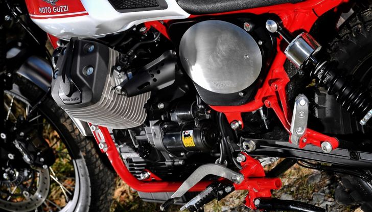 Prova su strada Moto Guzzi Stornello 2016: il ritorno! - Foto 16 di 27