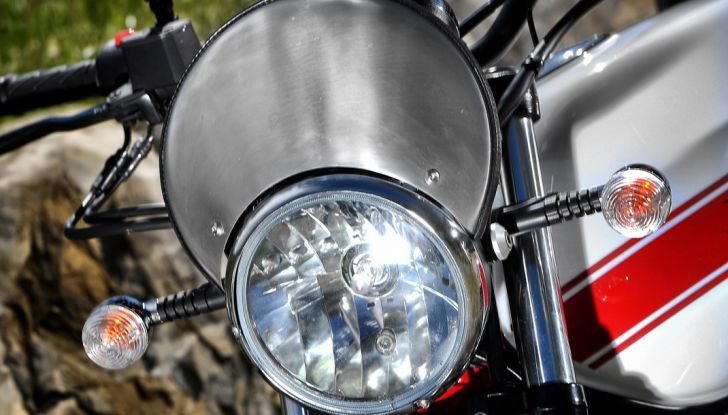 Prova su strada Moto Guzzi Stornello 2016: il ritorno! - Foto 8 di 27