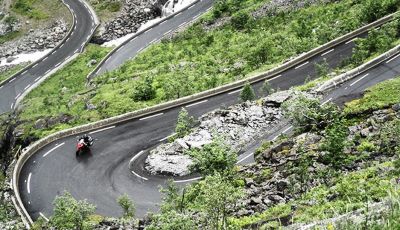 Un incredibile viaggio in moto tra i Fiordi norvegesi