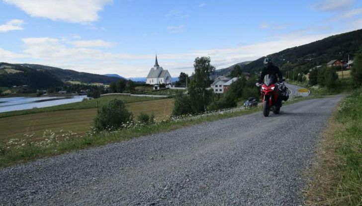 Un incredibile viaggio in moto tra i Fiordi norvegesi - Foto 1 di 12