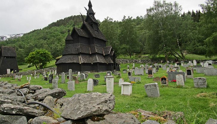 Un incredibile viaggio in moto tra i Fiordi norvegesi - Foto 2 di 12