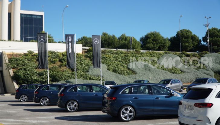 Nuova Mercedes Classe B prova su strada, allestimenti e motori - Foto 6 di 10