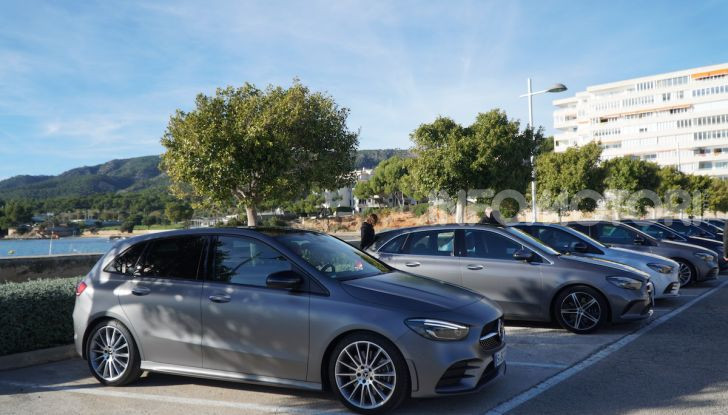 Nuova Mercedes Classe B prova su strada, allestimenti e motori - Foto 4 di 10