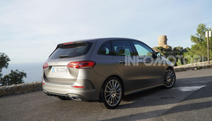 Nuova Mercedes Classe B prova su strada, allestimenti e motori - Foto 2 di 10