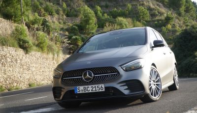 Nuova Mercedes Classe B prova su strada, allestimenti e motori
