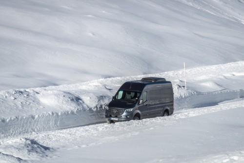 Nuovo Mercedes-Benz Sprinter 4×4: più efficienza, sicurezza e comfort - Foto 4 di 17