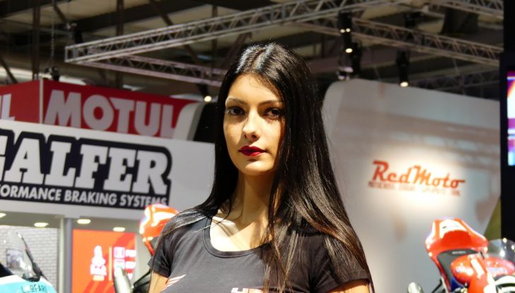 Eicma 2017 Girls… nonsolomoto! - Foto 62 di 140