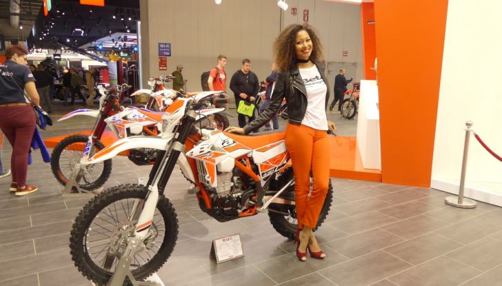 Eicma 2017 Girls… nonsolomoto! - Foto 122 di 140