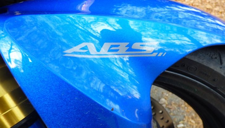 Suzuki GSX-S1000, la nostra prova: oltre il divertimento! - Foto 39 di 59