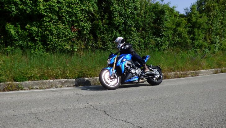 Suzuki GSX-S1000, la nostra prova: oltre il divertimento! - Foto 9 di 59