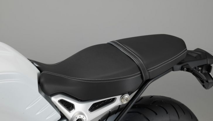 BMW presenta la R nineT Racer e la R nineT Pure 2017 - Foto 12 di 22