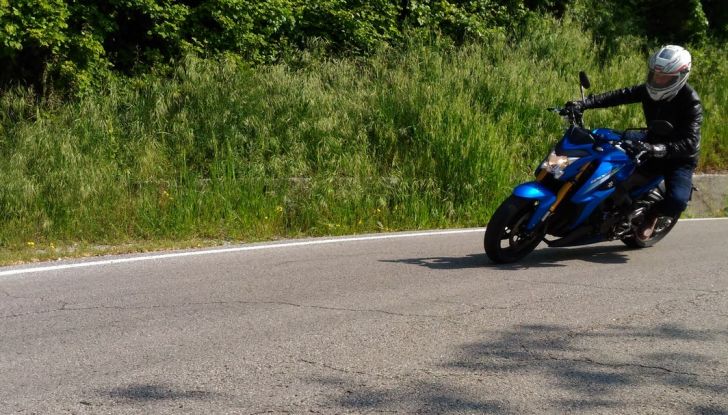 Suzuki GSX-S1000, la nostra prova: oltre il divertimento! - Foto 10 di 59