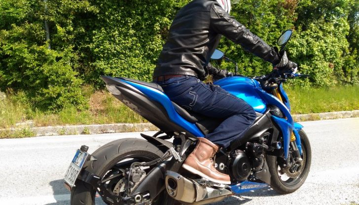 Suzuki GSX-S1000, la nostra prova: oltre il divertimento! - Foto 14 di 59