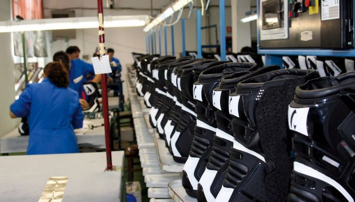 Stivali Forma Boots: Dentro il reparto di produzione - Foto 23 di 25