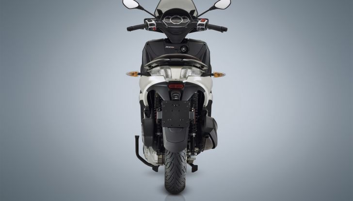 Piaggio MP3 300 Yourban LT: cittadino modello, oggi euro 4 - Foto 7 di 8