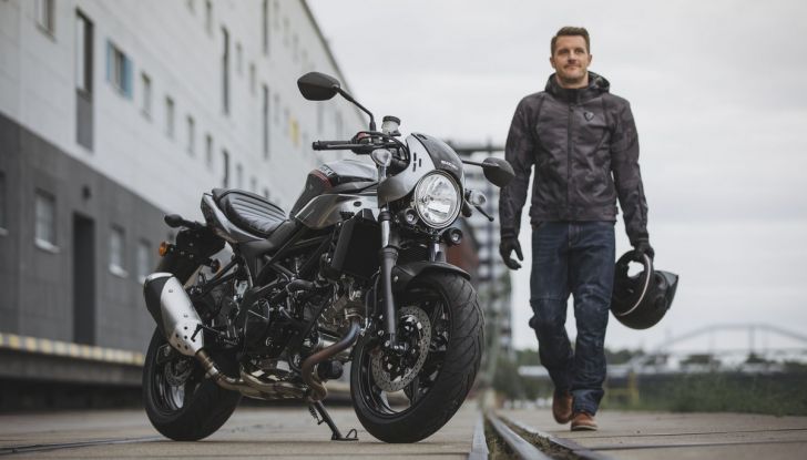 Suzuki SV 650 X arriva nei concessionari - Foto 12 di 25