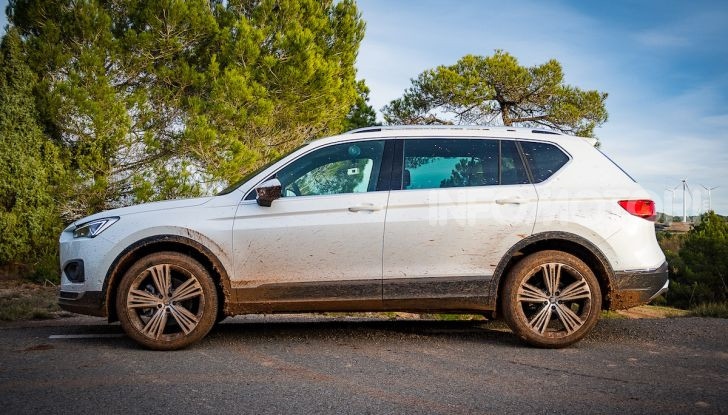 Prova su strada Seat Tarraco: il SUV sportivo è ammiraglia del marchio - Foto 25 di 49