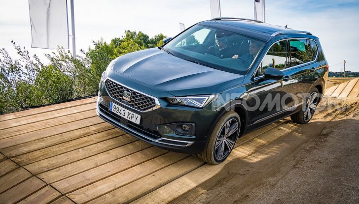 Prova su strada Seat Tarraco: il SUV sportivo è ammiraglia del marchio - Foto 3 di 49
