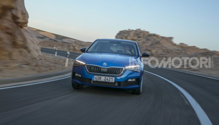 Skoda Scala prova su strada, motori e prezzi - Foto 11 di 32