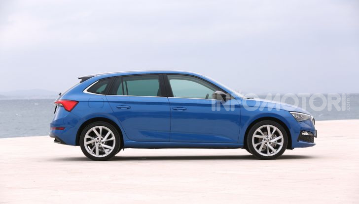 Skoda Scala prova su strada, motori e prezzi - Foto 26 di 32