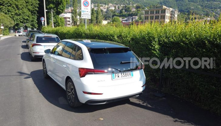 Skoda Scala prova su strada, motori e prezzi - Foto 15 di 32