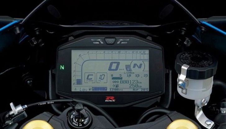 Le novità di Suzuki con Enrico Bessolo, da V-Strom a GSX-R - Foto 3 di 6