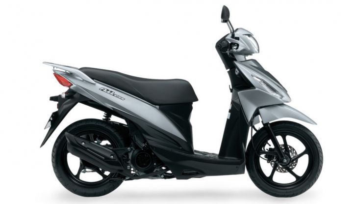 Suzuki, offerte sulla gamma V-Strom 650 ABS e XT, SV650 ABS e scooter - Foto 7 di 7