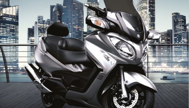 Suzuki, offerte sulla gamma V-Strom 650 ABS e XT, SV650 ABS e scooter - Foto 5 di 7