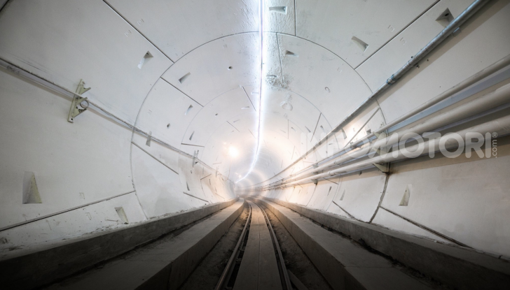 Il primo viaggio nel tunnel sotterraneo di Elon Musk a Los Angeles - Foto 4 di 4