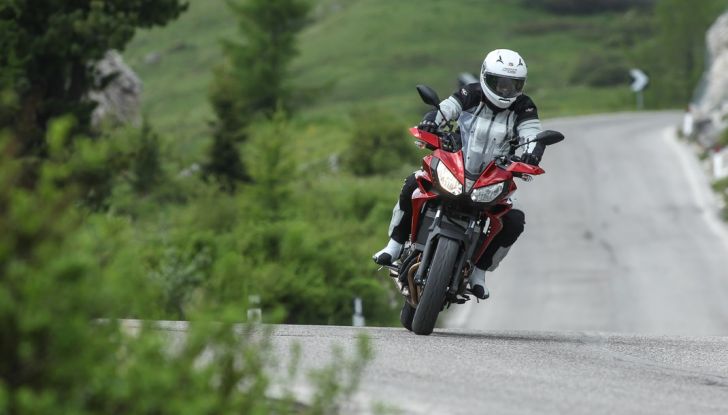 Prova su strada Yamaha Tracer 700: la Sport Tourer unica e affidabile - Foto 16 di 23