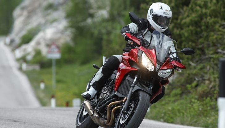 Prova su strada Yamaha Tracer 700: la Sport Tourer unica e affidabile - Foto 3 di 23