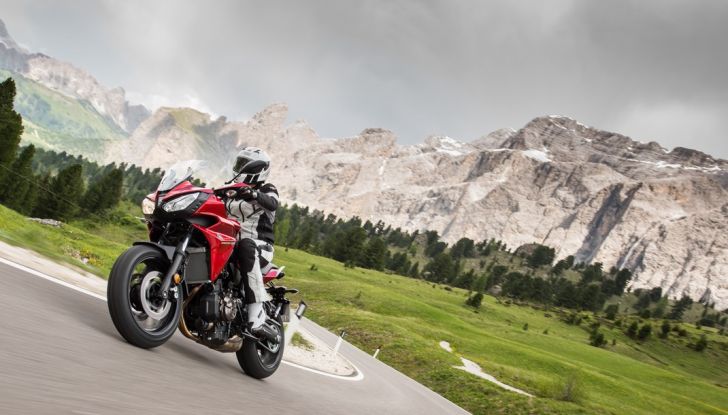 Prova su strada Yamaha Tracer 700: la Sport Tourer unica e affidabile - Foto 18 di 23