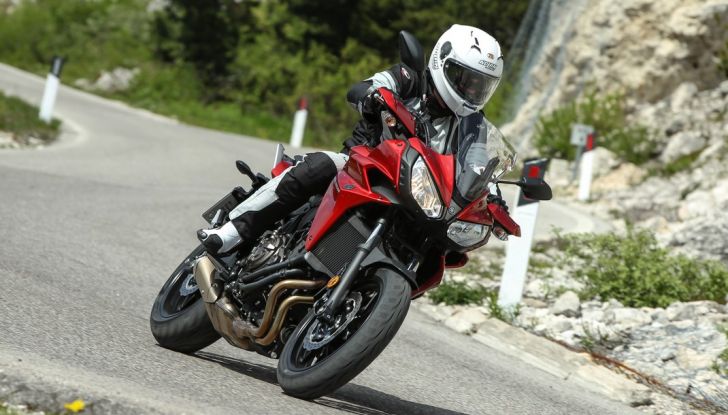 Prova su strada Yamaha Tracer 700: la Sport Tourer unica e affidabile - Foto 8 di 23