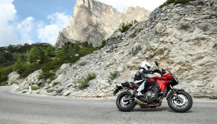 Prova su strada Yamaha Tracer 700: la Sport Tourer unica e affidabile - Foto 13 di 23