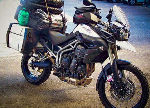 Triumph Tiger 800XC foto ufficiale - Foto  di 