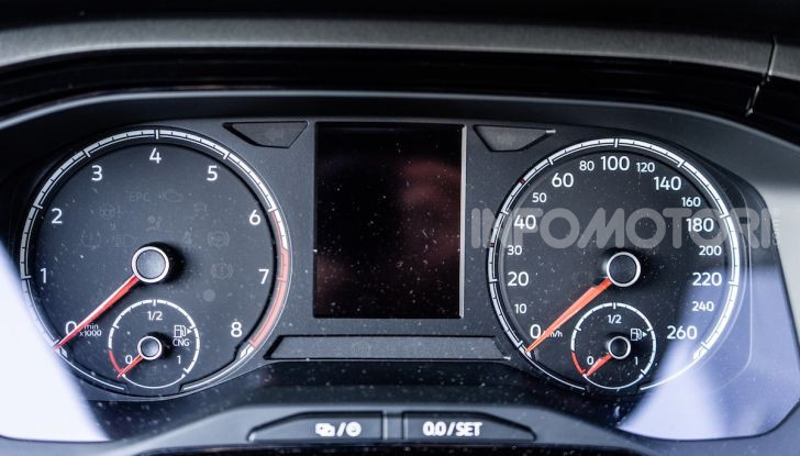 Volkswagen Polo TGI prova su strada, prezzi e consumi - Foto 12 di 18