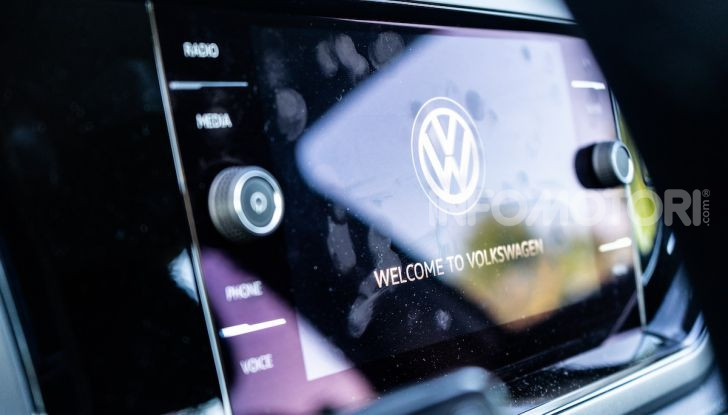Volkswagen Polo TGI prova su strada, prezzi e consumi - Foto 13 di 18