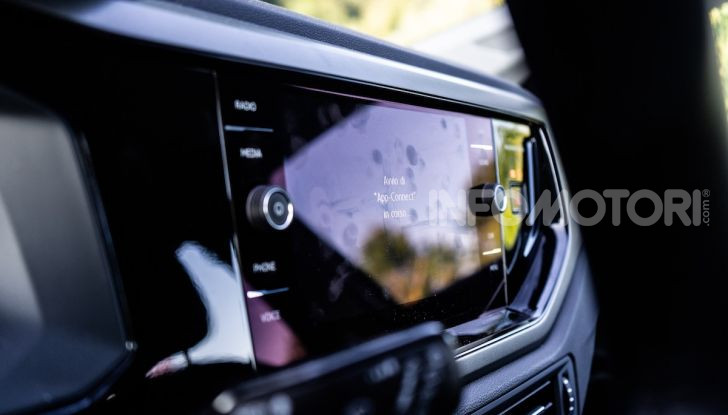 Volkswagen Polo TGI prova su strada, prezzi e consumi - Foto 15 di 18