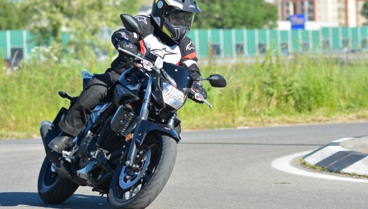 Prova Yamaha MT-03: entry level con qualcosa in più - Foto 20 di 28