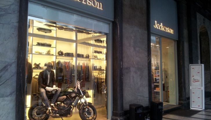 Yamaha e Jeckerson Jeans, fratelli di stile - Foto 12 di 22